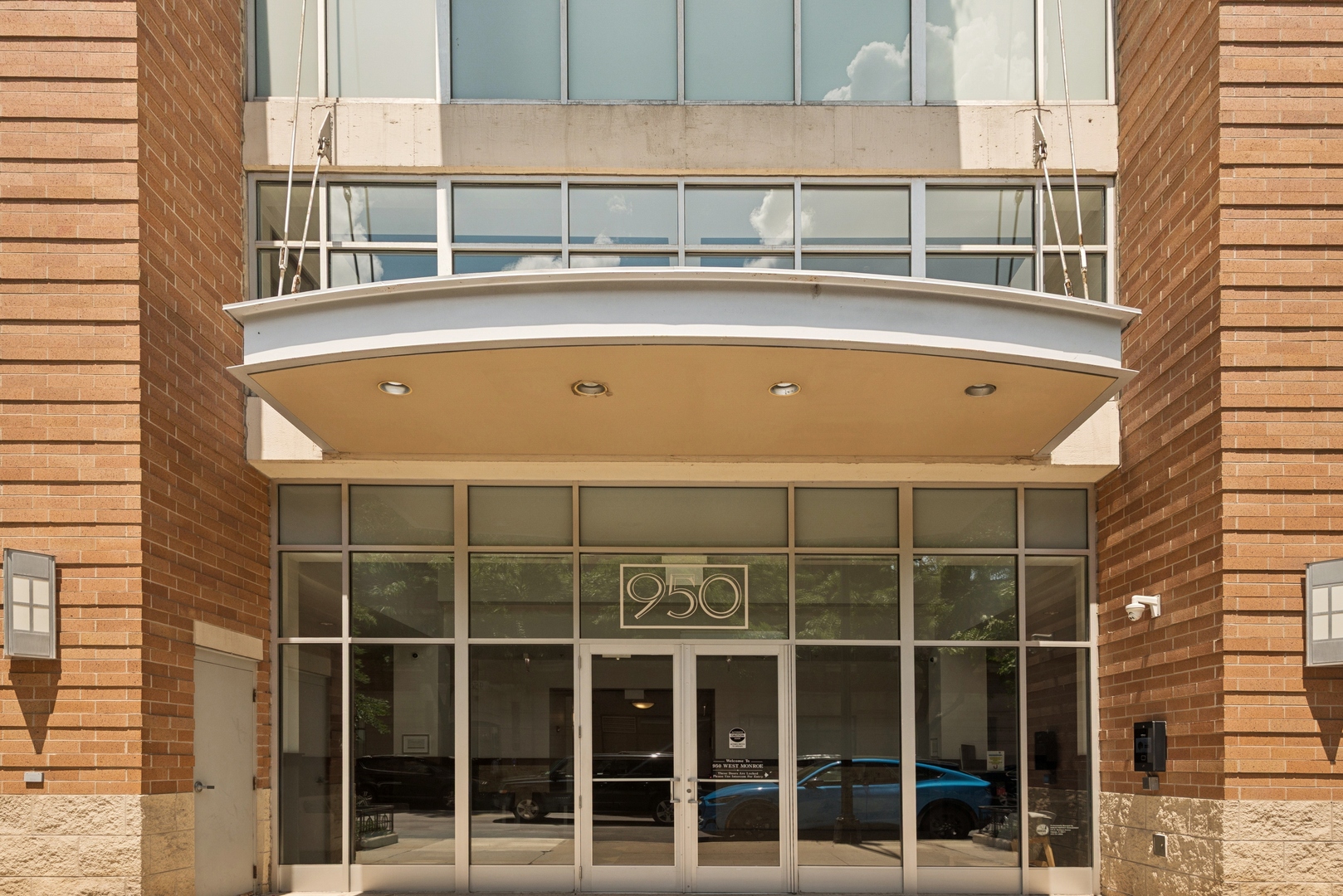950 W MONROE Street 808
