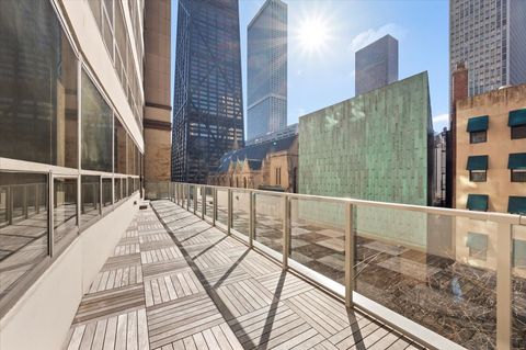 Tiny photo for 110 E Delaware Place #404, Chicago, IL 60611 (MLS # 12591484)