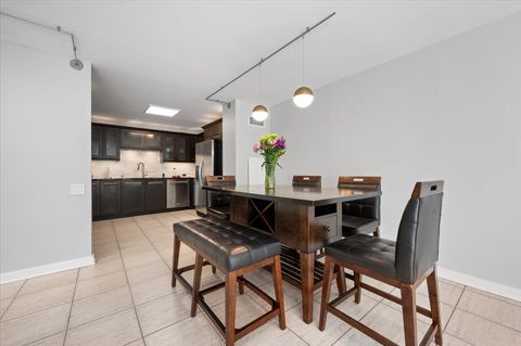 Tiny photo for 110 E Delaware Place #404, Chicago, IL 60611 (MLS # 12591484)