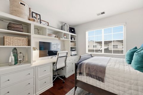 Tiny photo for 2314 Reflections Drive, Aurora, IL 60502 (MLS # 12551652)