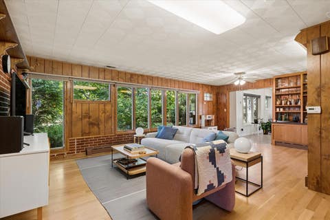 Tiny photo for 519 S Main Street, Mount Prospect, IL 60056 (MLS # 12711358)