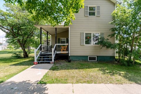Photo of 340 W 1st Street, El Paso, IL 61738 (MLS # 12669790)