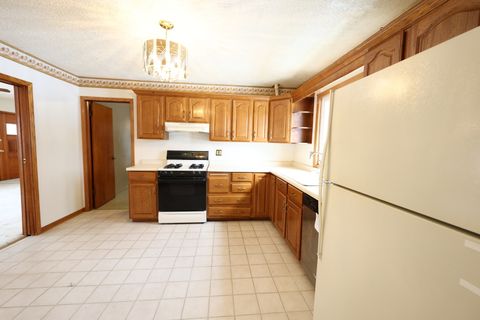 Tiny photo for 6837 W 113TH Street, Worth, IL 60482 (MLS # 12559044)