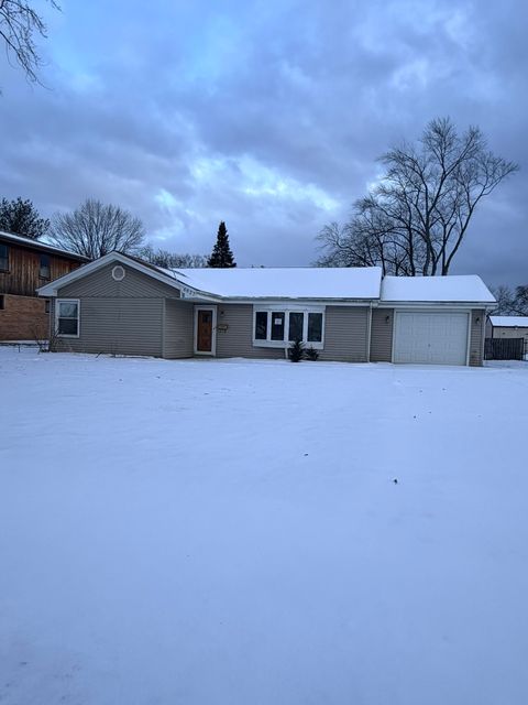 Photo of 6837 W 113TH Place, Worth, IL 60482 (MLS # 12559044)