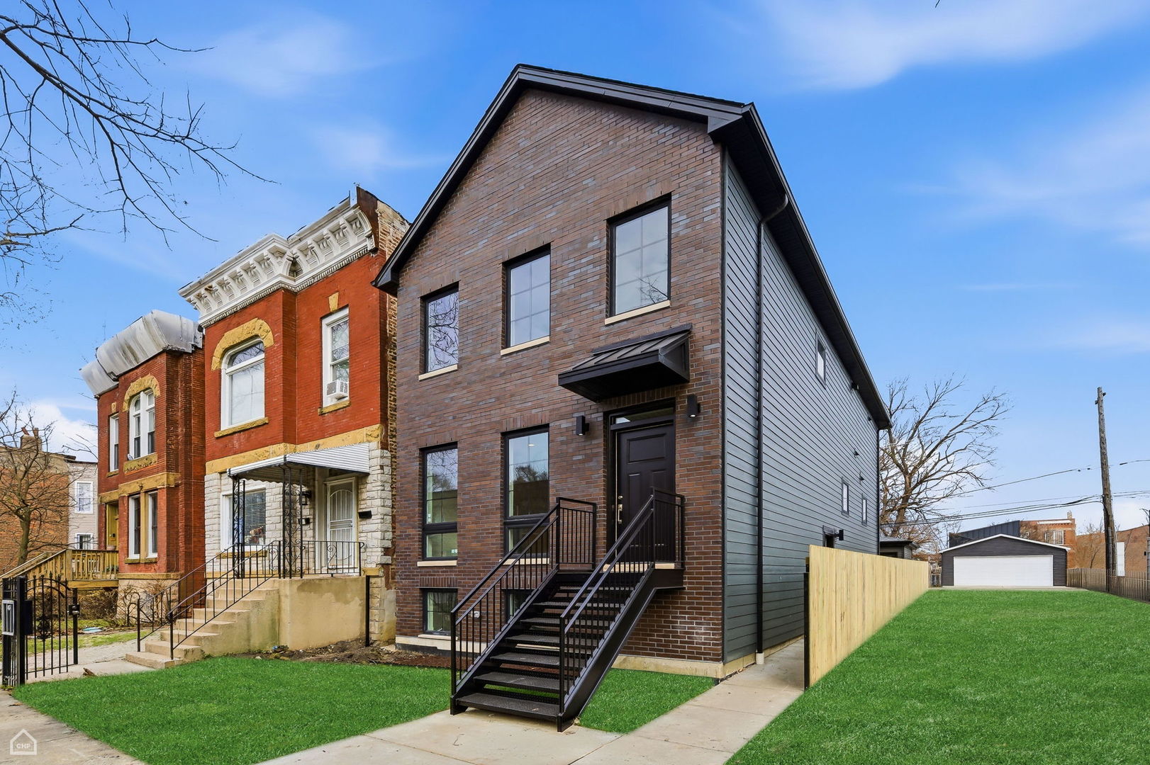 2832 W Wilcox Street