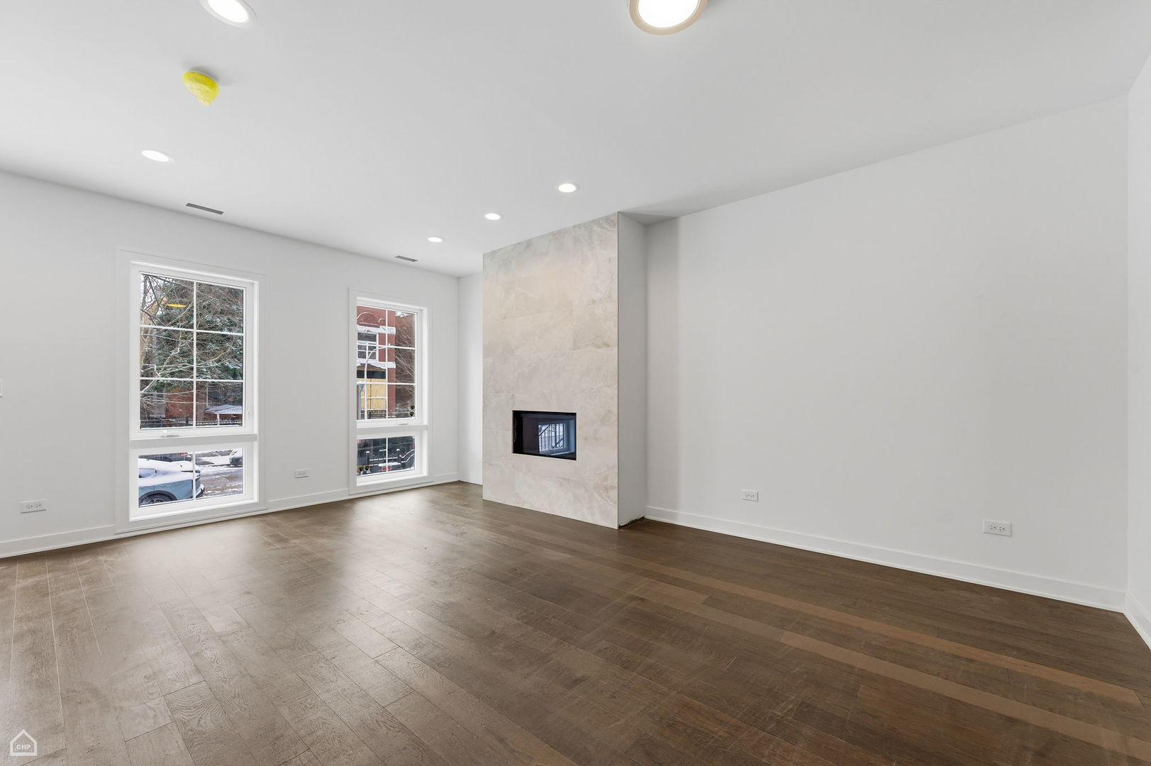 2832 W Wilcox Street