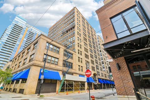 Photo of 780 S Federal Street #604, Chicago, IL 60605 (MLS # 12715343)