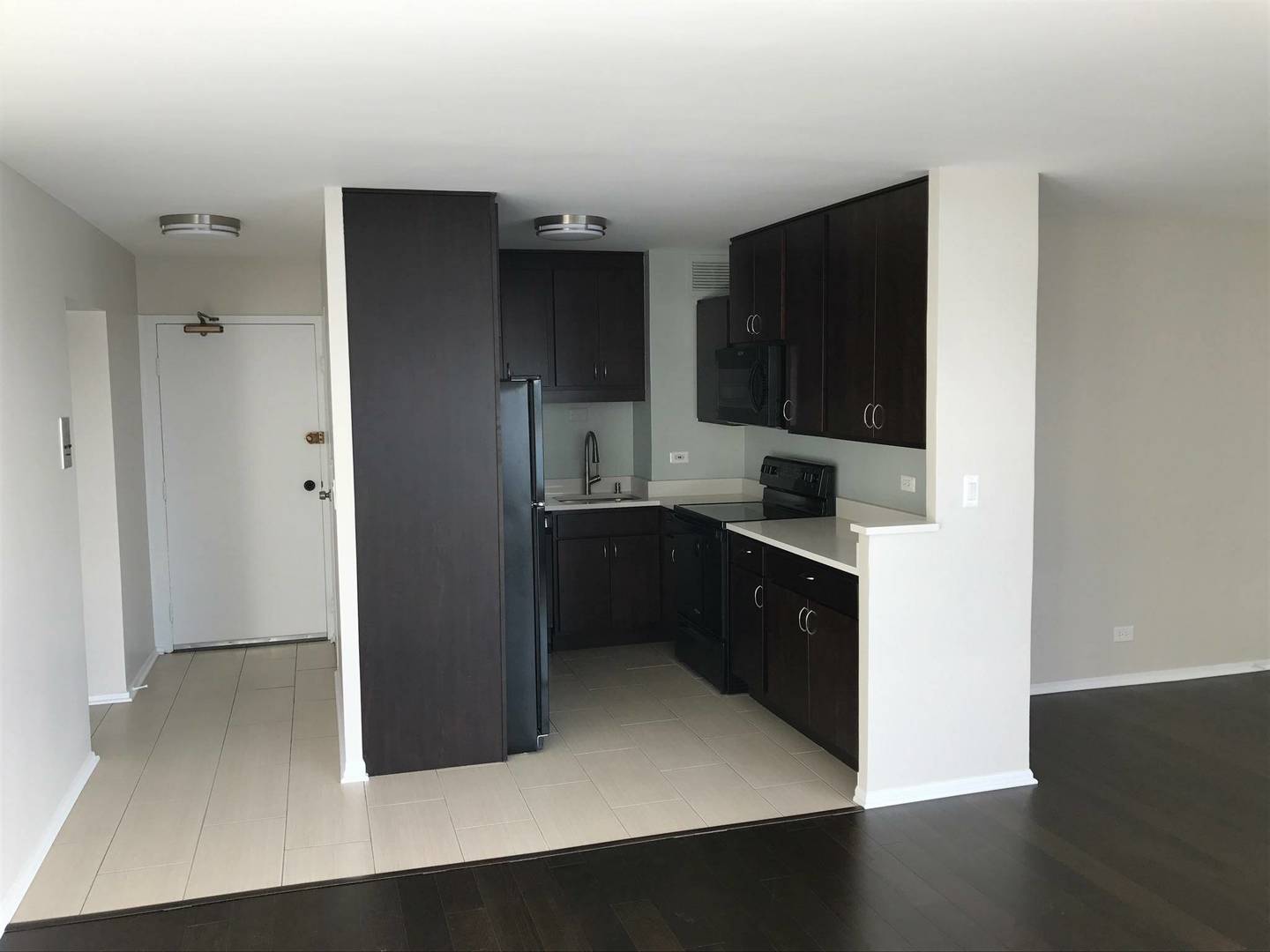 6157 N SHERIDAN Road 19H