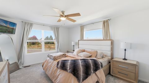 Tiny photo for 120 Kingsport Drive, South Elgin, IL 60177 (MLS # 12502066)