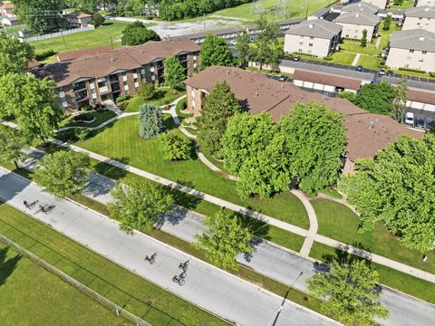 Tiny photo for 13935 Laramie Avenue #220, Crestwood, IL 60418 (MLS # 12679691)