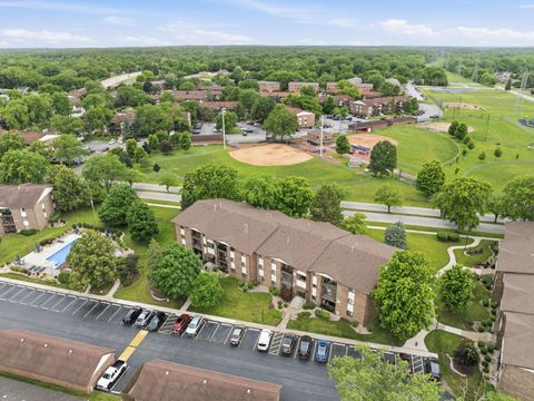 Tiny photo for 13935 Laramie Avenue #220, Crestwood, IL 60418 (MLS # 12679691)