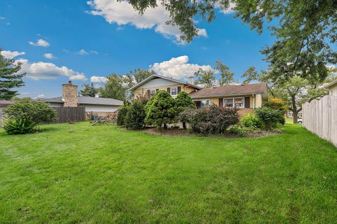 Tiny photo for 5746 Vine Street, Oak Forest, IL 60452 (MLS # 12724638)