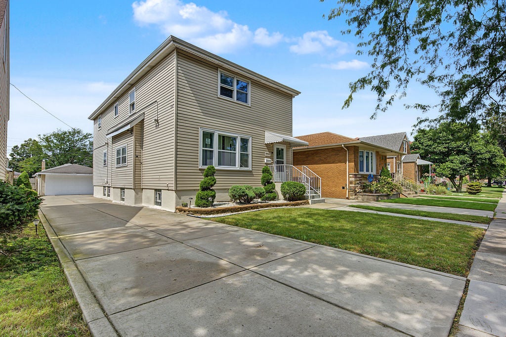 13148 S Escanaba Avenue