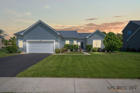 333 E Cloverlane Drive Sycamore IL 60178