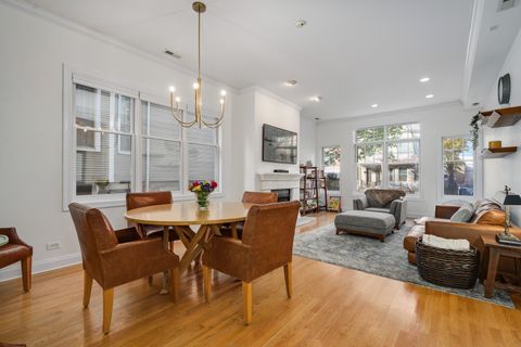 Tiny photo for 827 W BRADLEY Place #1W, Chicago, IL 60613 (MLS # 12593619)