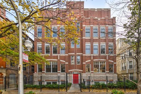 827 W BRADLEY Place 1W Chicago IL 60613