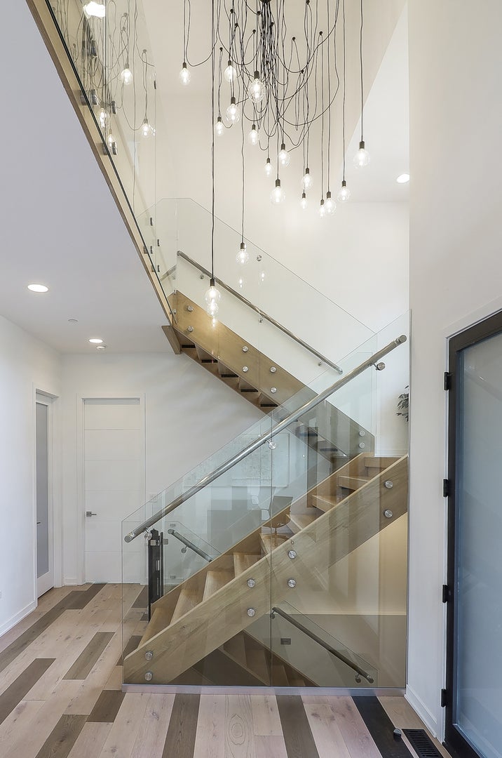 105 W Glendale Terrace