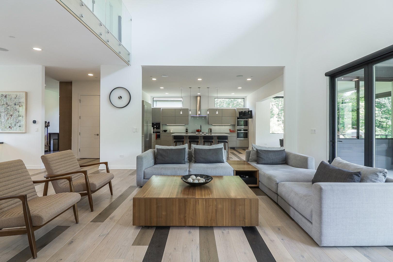 105 W Glendale Terrace