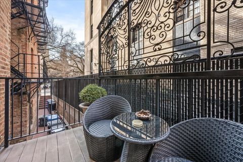 Tiny photo for 1304 N Ritchie Court, Chicago, IL 60610 (MLS # 12573363)