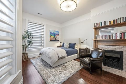 Tiny photo for 1304 N Ritchie Court, Chicago, IL 60610 (MLS # 12573363)