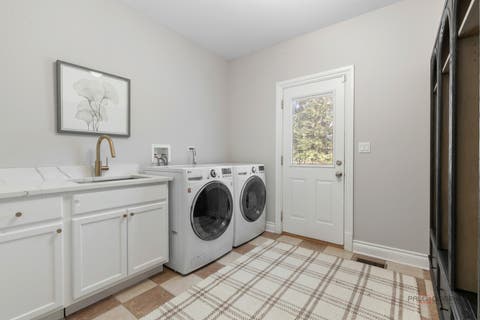 Tiny photo for 38868 N Oakcrest Lane, Wadsworth, IL 60083 (MLS # 12689657)