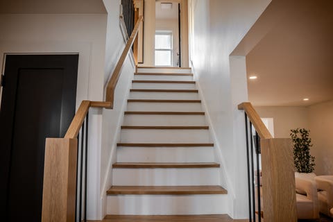 Tiny photo for 4738 W Pratt Avenue, Lincolnwood, IL 60712 (MLS # 12729483)