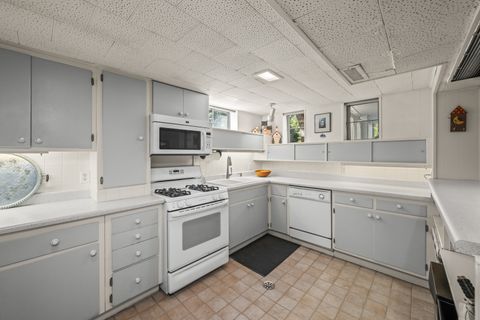 Tiny photo for 208 Biltmore Drive, North Barrington, IL 60010 (MLS # 12491701)