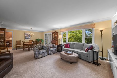 Tiny photo for 208 Biltmore Drive, North Barrington, IL 60010 (MLS # 12491701)