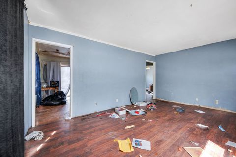 Tiny photo for 230 W Garfiled Avenue, Decatur, IL 62526 (MLS # 12391299)