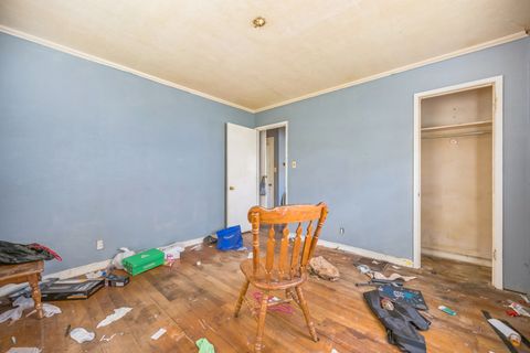 Tiny photo for 230 W Garfiled Avenue, Decatur, IL 62526 (MLS # 12391299)