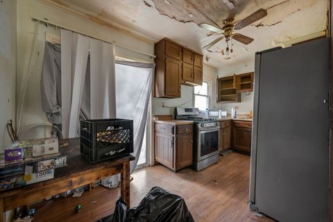 Tiny photo for 230 W Garfiled Avenue, Decatur, IL 62526 (MLS # 12391299)