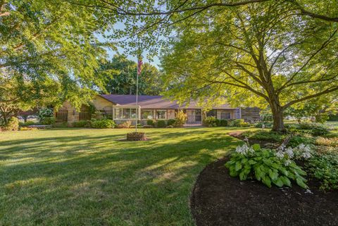 Photo of 1005 EGYPTIAN Trail, Tuscola, IL 61953 (MLS # 12427790)