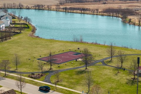 Tiny photo for 579 W CALDWELL Drive, Round Lake, IL 60073 (MLS # 12590812)