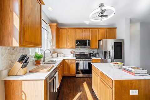 Tiny photo for 579 W CALDWELL Drive, Round Lake, IL 60073 (MLS # 12590812)