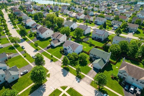 Tiny photo for 579 W CALDWELL Drive, Round Lake, IL 60073 (MLS # 12590812)