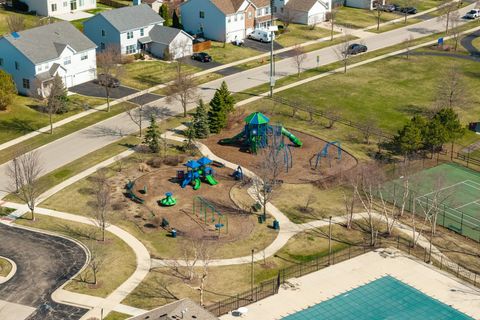 Tiny photo for 579 W CALDWELL Drive, Round Lake, IL 60073 (MLS # 12590812)