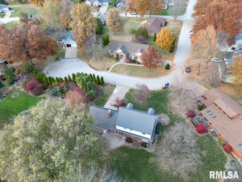 Tiny photo for 2123 S 30TH Street, Quincy, IL 62301 (MLS # QC4269538)