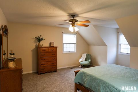 Tiny photo for 2123 S 30TH Street, Quincy, IL 62301 (MLS # QC4269538)