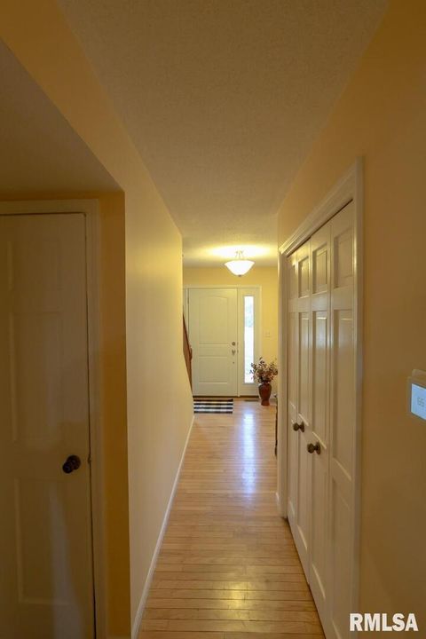 Tiny photo for 2123 S 30TH Street, Quincy, IL 62301 (MLS # QC4269538)