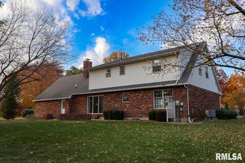 Tiny photo for 2123 S 30TH Street, Quincy, IL 62301 (MLS # QC4269538)