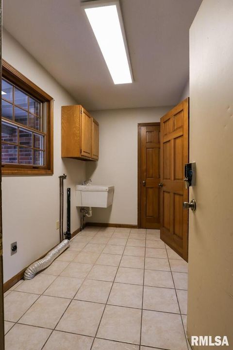 Tiny photo for 2123 S 30TH Street, Quincy, IL 62301 (MLS # QC4269538)