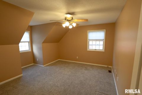 Tiny photo for 2123 S 30TH Street, Quincy, IL 62301 (MLS # QC4269538)
