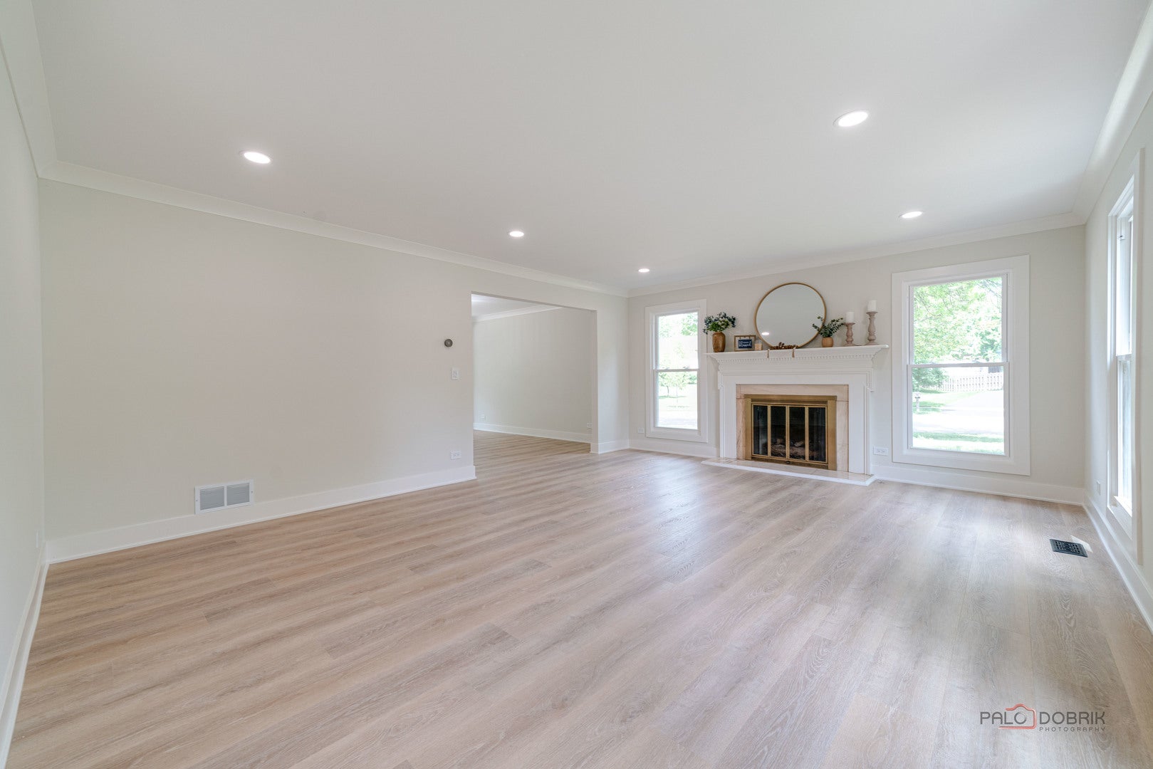 408 W Foxdale Lane