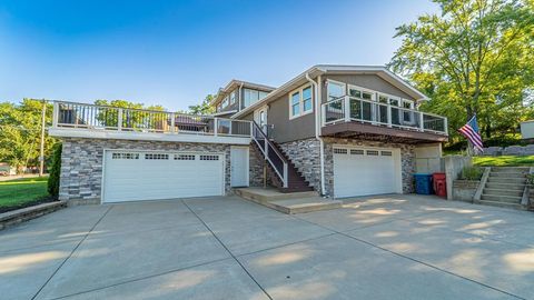 Photo of 7522 Lake Shore Drive, Cedar Lake, IN 46303 (MLS # 12459045)