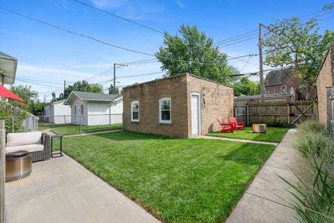 Tiny photo for 2637 W Coyle Avenue, Chicago, IL 60645 (MLS # 12758063)
