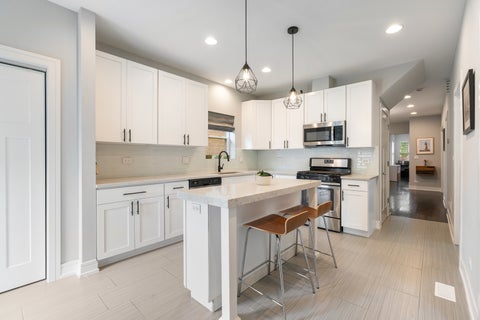 Tiny photo for 2637 W Coyle Avenue, Chicago, IL 60645 (MLS # 12758063)