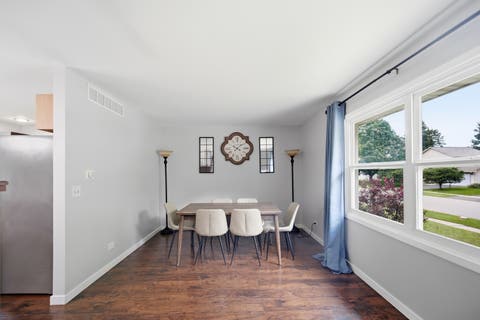 Tiny photo for 549 Arthur Drive, Cary, IL 60013 (MLS # 12707485)
