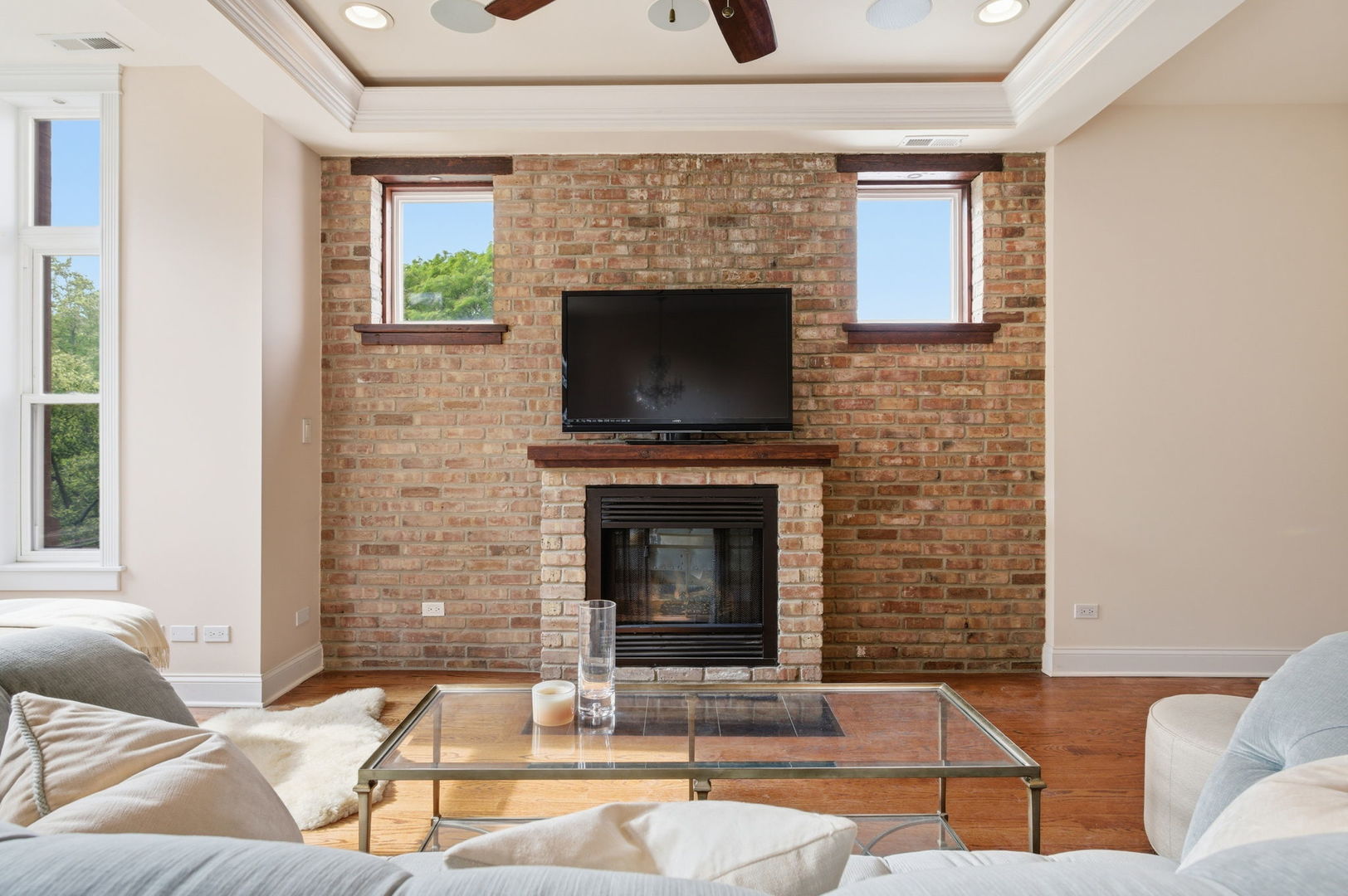 1516 N MOHAWK Street 3F