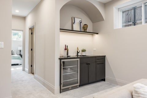 Tiny photo for 5747 N Maplewood Avenue, Chicago, IL 60659 (MLS # 12694191)