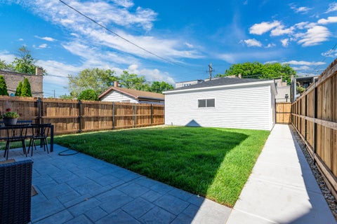 Tiny photo for 5747 N Maplewood Avenue, Chicago, IL 60659 (MLS # 12694191)